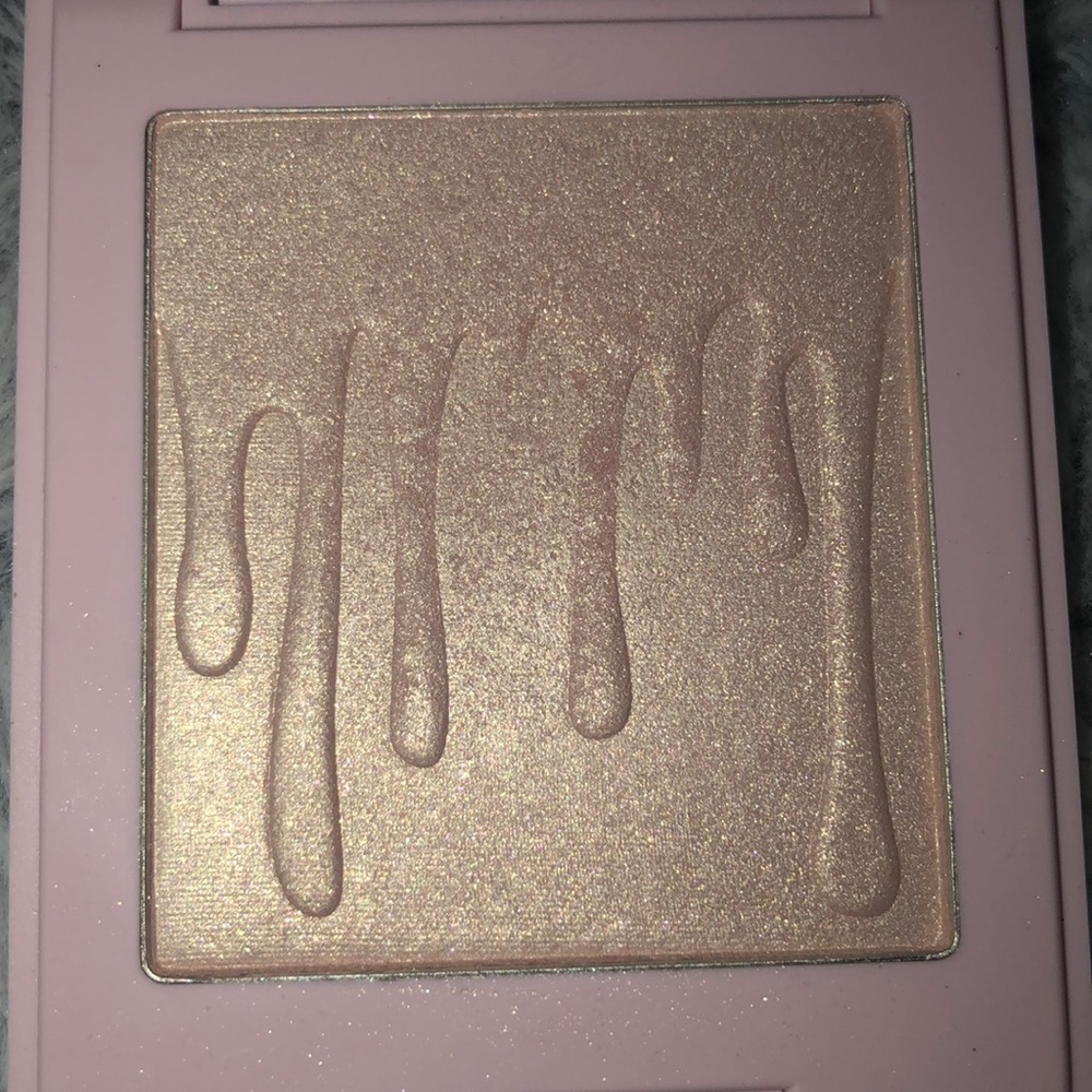Kylie Jenner TRUE MAMA highlight
